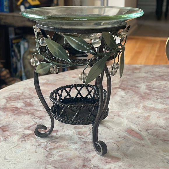 EUC~PartyLite Metal Green Floral and Glass Decorative Tea Light Wax Melt Burner - Picture 2 of 8